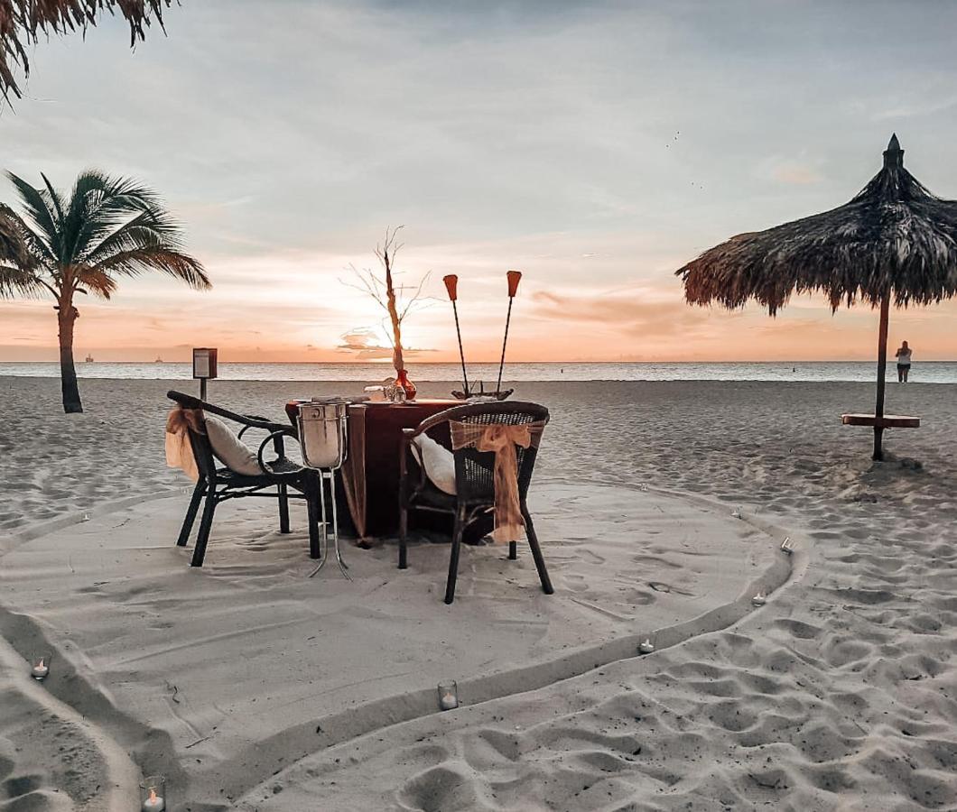 Manchebo Beach Resort And Spa Palm Beach Exteriör bild